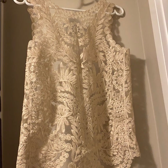 Gold Lace embroided blouse - Picture 2 of 2